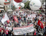Marcha de milhares em São Paulo é preparativo para greve geral em outubro